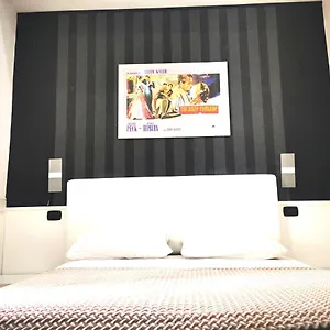 cinema-house-2.it-romehotels.com/