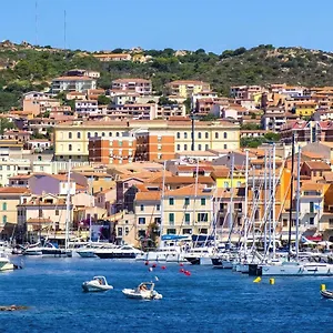 Ahr Leonis La Maddalena Apartahotel