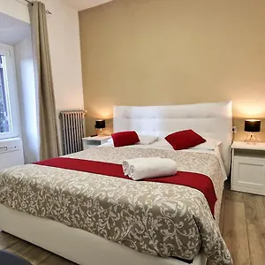 giulya-guest-house.it-romehotels.com/